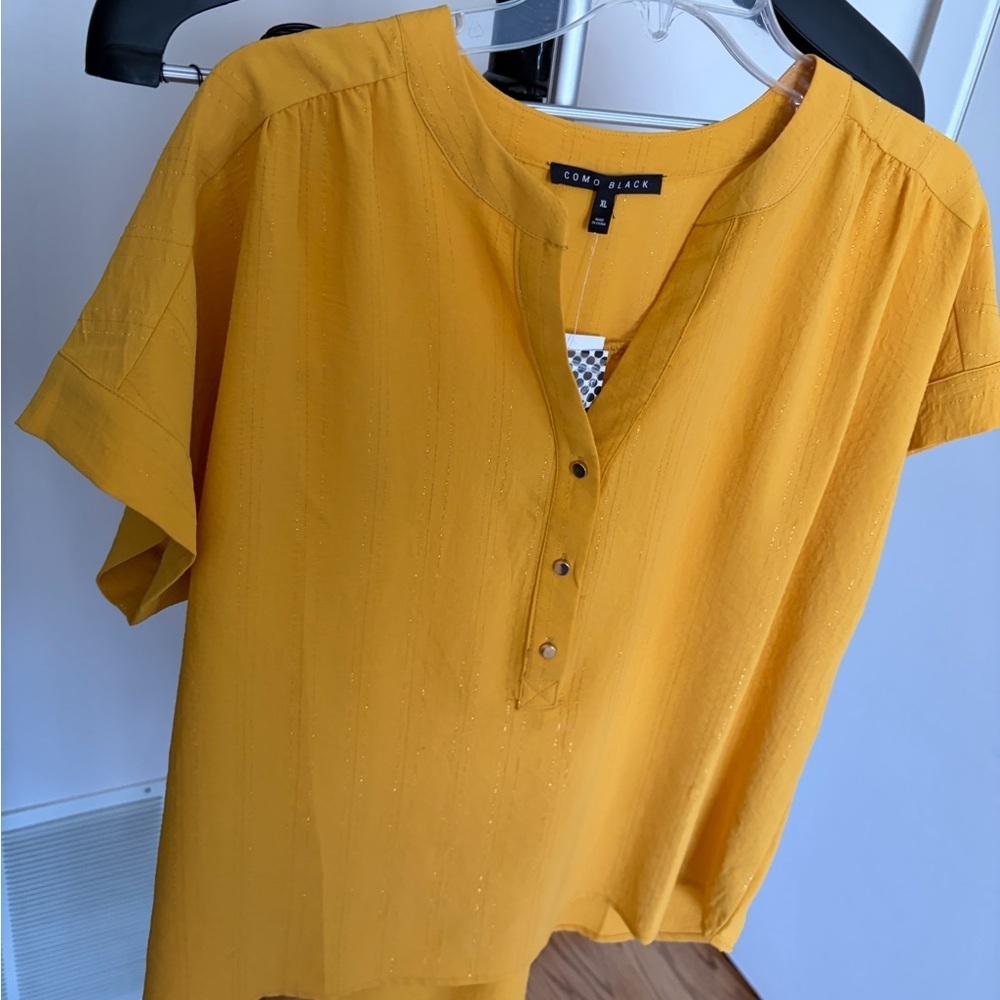 Women's bundle mustard and white Tshirts new with tag xl - Picture 7 of 9